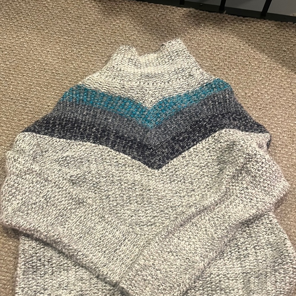Long sleeve sweater